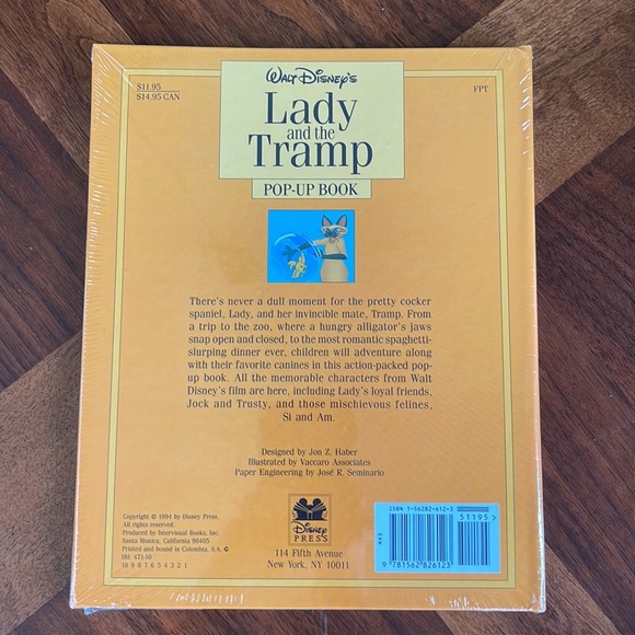 VINTAGE 90S UNOPENED DISNEY'S LADY & THE TRAMP POP UP BOOK - Picture 3 of 10